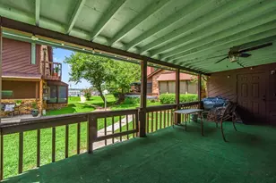 200 Fountain Lake W, Livingston, TX 77351 - Photo 27