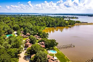 200 Fountain Lake W, Livingston, TX 77351 - Photo 33