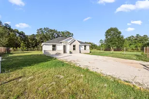 103 County Road 5019, Cleveland, TX 77327 - Photo 5