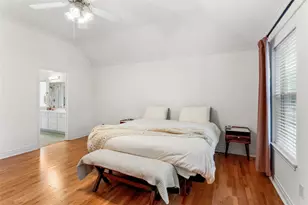 54 Middle Borondo, La Marque, TX 77568 - Photo 15