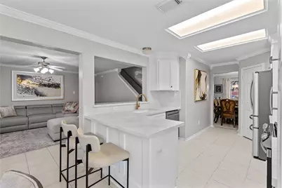 2705 7th Street N, Texas City, TX 77590 - Photo 7