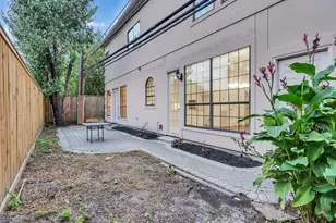 2525 Nantucket Dr, Houston, TX 77057 - Photo 33