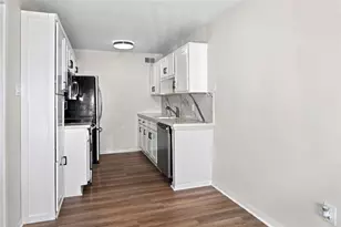 1516 Bay Area Blvd, Houston, TX 77058 - Photo 9