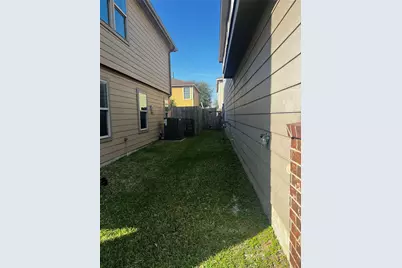 2706 Piney Lake Court, Houston, TX 77038 - Photo 21