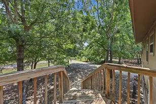 99 Lakeview Dr, Huntsville, TX 77320 - Photo 3