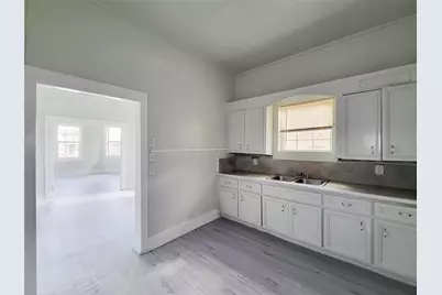 2405 Pannell Street, Houston, TX 77026 - Photo 9