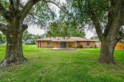 703 S Washington Street, El Campo, TX 77437 - Photo 31