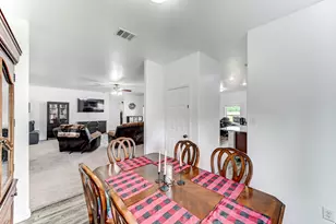 9850 Hunter Spgs Dr, Conroe, TX 77306 - Photo 19