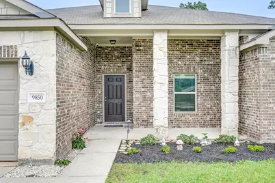 9850 Hunter Springs Drive, Conroe, TX 77306 - Photo 5