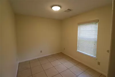 814 Mobile Drive #B, Pasadena, TX 77506 - Photo 11