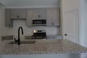 11538 Persimmon St, Willis, TX 77318 - Photo 5