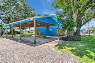 2172 County Rd 297, Sargent, TX 77414 - Photo 27