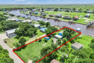2172 County Rd 297, Sargent, TX 77414 - Photo 21