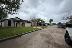 1422 Kappa St, Pasadena, TX 77504 - Photo 3