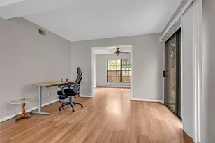 9207 Barr Cir, Houston, TX 77080 - Photo 9