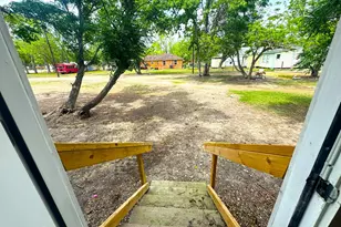 907 E Jackson St, El Campo, TX 77437 - Photo 19