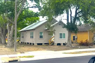 907 E Jackson St, El Campo, TX 77437 - Photo 5
