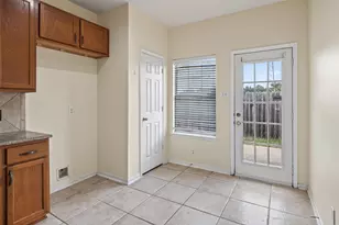 9762 Wheaton Edge Ln, Houston, TX 77095 - Photo 11