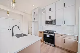 236 E 39th St, Houston, TX 77018 - Photo 5