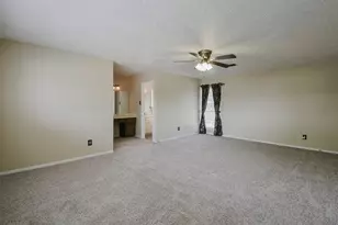 13915 Roundstone Ln, Houston, TX 77015 - Photo 27