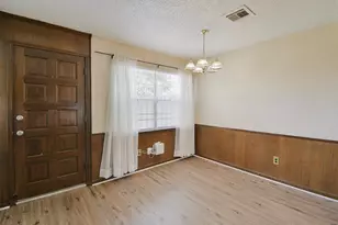 13915 Roundstone Ln, Houston, TX 77015 - Photo 9