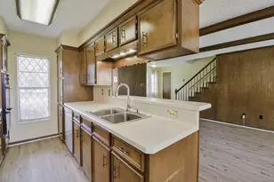 13915 Roundstone Ln, Houston, TX 77015 - Photo 13