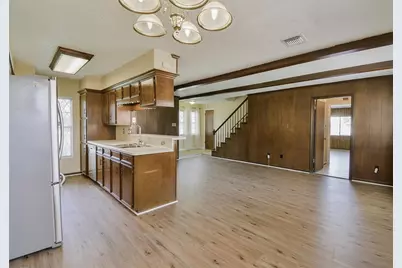 13915 Roundstone Lane, Houston, TX 77015 - Photo 11