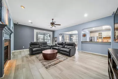 1002 Acorn Court, Friendswood, TX 77546 - Photo 11