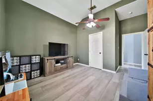 1002 Acorn Ct, Friendswood, TX 77546 - Photo 29