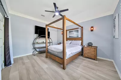 1002 Acorn Court, Friendswood, TX 77546 - Photo 37