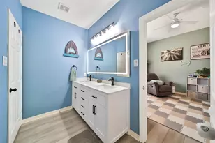 1002 Acorn Ct, Friendswood, TX 77546 - Photo 33