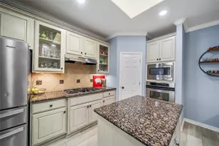 1002 Acorn Ct, Friendswood, TX 77546 - Photo 21