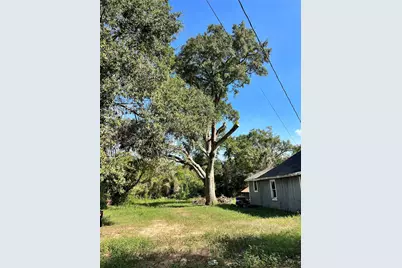 726 Travis Street, Sealy, TX 77474 - Photo 7