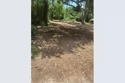 726 Travis Street, Sealy, TX 77474 - Photo 11