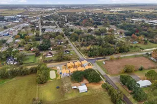 31921 Waller Tomball Rd, Waller, TX 77484 - Photo 29