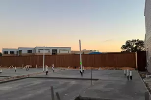 16043 Hayes Pk Dr, Houston, TX 77079 - Photo 11