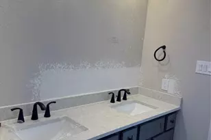 16043 Hayes Pk Dr, Houston, TX 77079 - Photo 9