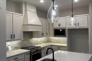 16043 Hayes Pk Dr, Houston, TX 77079 - Photo 7