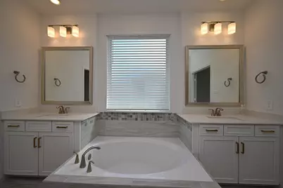 4112 Farm Hollow Street, Houston, TX 77080 - Photo 31