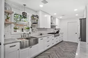 1441 Bingle Rd, Houston, TX 77055 - Photo 17