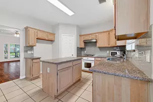 4539 Springfield Lakes St, Sugar Land, TX 77479 - Photo 9