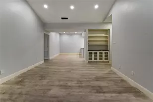 11711 Memorial Dr, Houston, TX 77024 - Photo 5