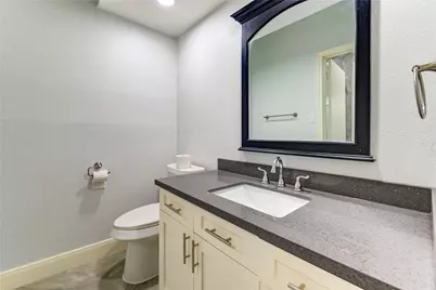 11711 Memorial Drive #534, Houston, TX 77024 - Photo 37