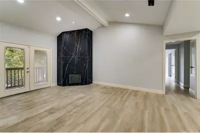 11711 Memorial Drive #534, Houston, TX 77024 - Photo 7