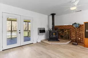 5519 Kincer Rd, Damon, TX 77430 - Photo 5