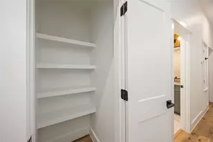 8013 Cora St, Houston, TX 77088 - Photo 9