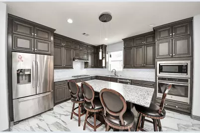 4410 Lodge Vine Court, Sugar Land, TX 77479 - Photo 17