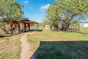 103 Leaning Oaks St, Somerville, TX 77879 - Photo 19