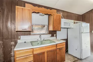 103 Leaning Oaks St, Somerville, TX 77879 - Photo 11
