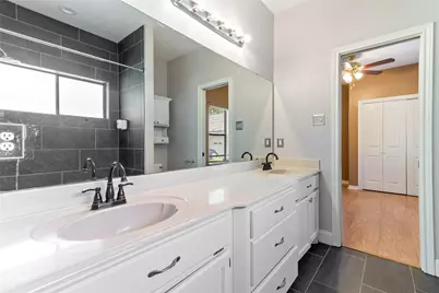 110 Indian Hawthorn, Lake Jackson, TX 77566 - Photo 31